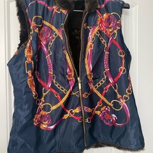 Stylish Women's Navy Vest with Chain Print